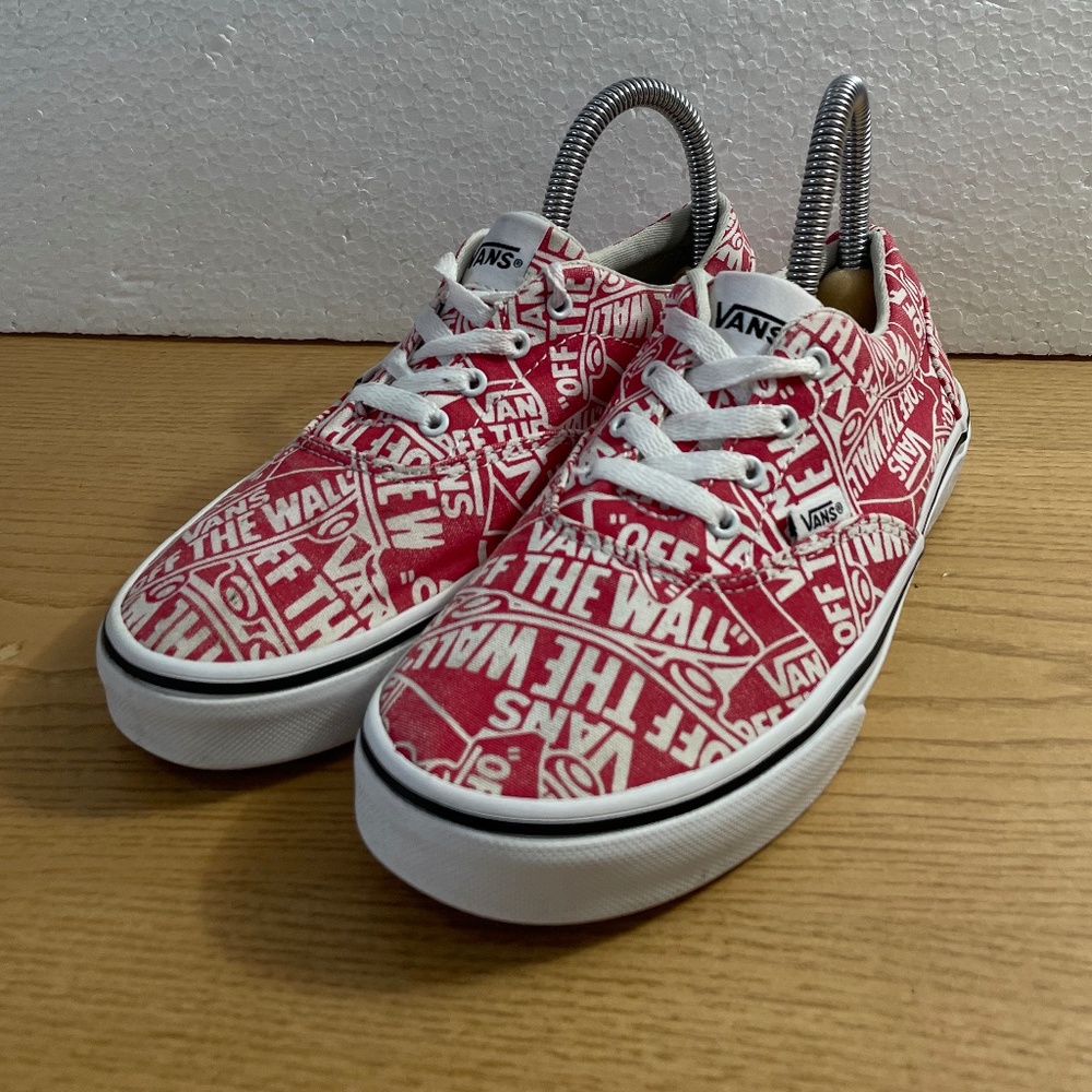 Vans Doheny Logo Sneaker Youth Kids Sz 4.5 Low Top Red & White All Over Pattern